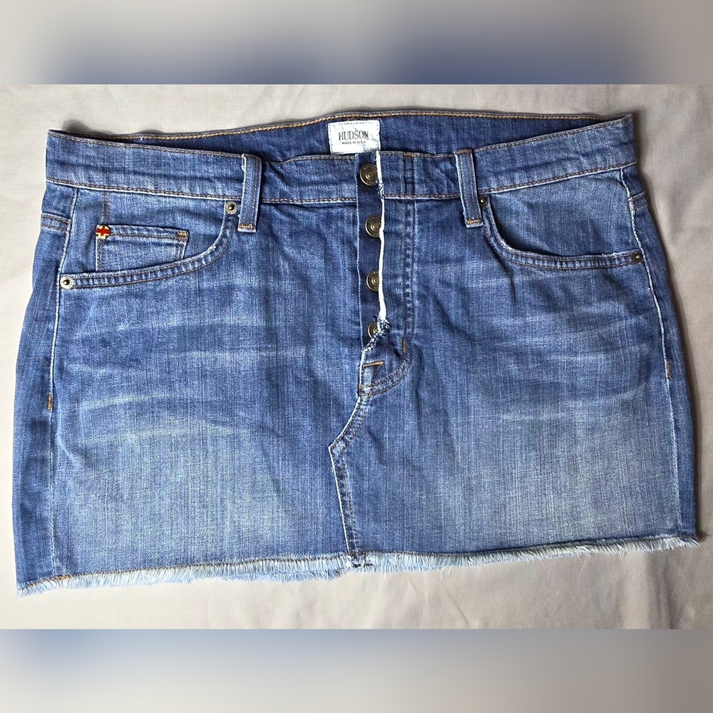 Hudson Anya Distressed Denim Mini Skirt, Buttons, Size 31, Style WR824DHK